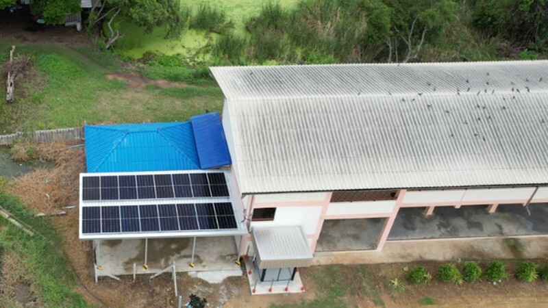 Solar power generation system installed at the school
